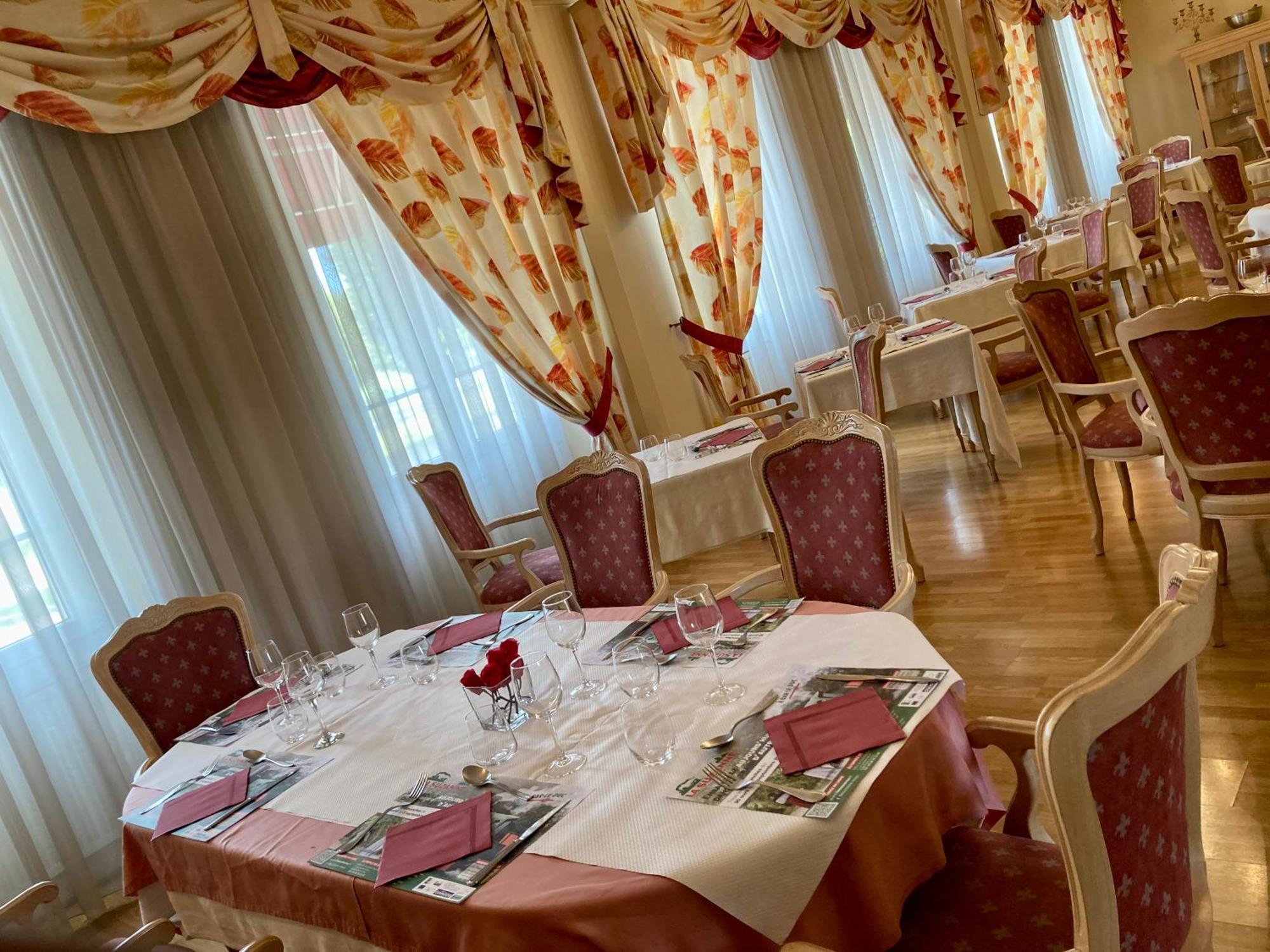 Hotel de Champagne Saint-Dizier Esterno foto